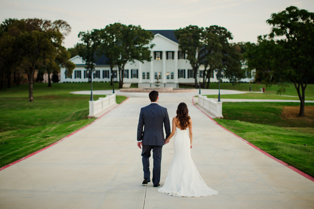 sunset bride and groom | the milestone aubrey mansion